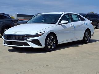 2025 Hyundai Elantra Hybrid for sale in Peoria IL