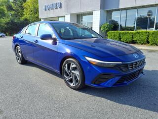 2024 Hyundai Elantra Hybrid