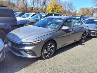 2025 Hyundai Elantra Hybrid