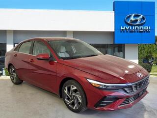 2025 Hyundai Elantra Hybrid