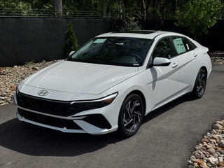 2025 Hyundai Elantra Hybrid