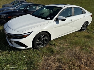 2024 Hyundai Elantra