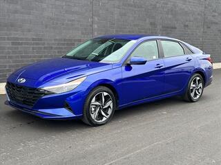 2023 Hyundai Elantra for sale in Waukesha WI