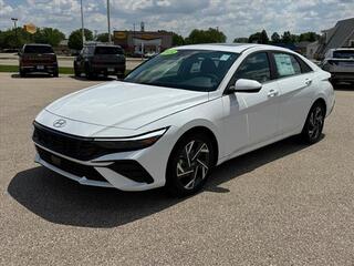 2024 Hyundai Elantra for sale in Janesville WI