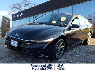 2025 Hyundai Elantra