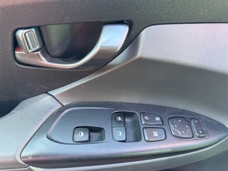 2020 Hyundai Veloster