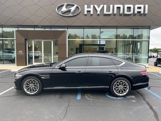 2022 Genesis G80