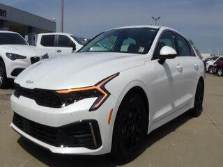 2025 Kia K5