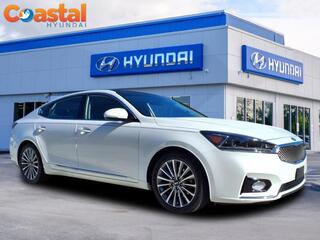 2017 Kia Cadenza