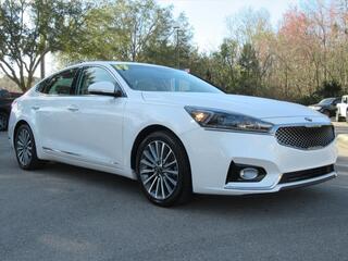 2017 Kia Cadenza