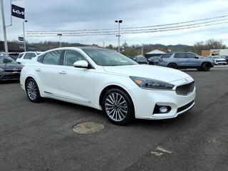 2017 Kia Cadenza