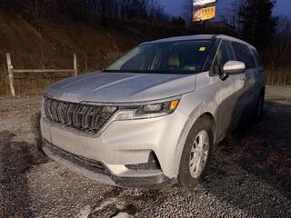 2023 Kia Carnival for sale in Mount Hope WV