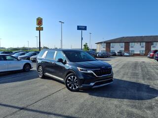 2023 Kia Carnival for sale in Bradley IL