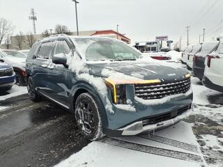 2026 Kia Carnival Hybrid for sale in Lansing MI