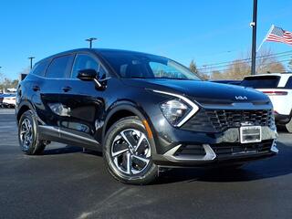 2023 Kia Sportage Hybrid for sale in Somersworth NH