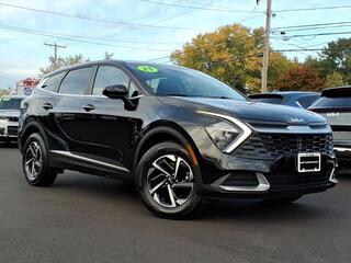 2023 Kia Sportage Hybrid for sale in Somersworth NH