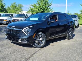 2023 Kia Sportage Hybrid for sale in Avon OH