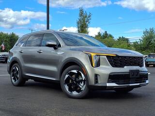 2025 Kia Sorento Hybrid for sale in Somersworth NH