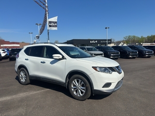 2016 Nissan Rogue for sale in North Haven CT