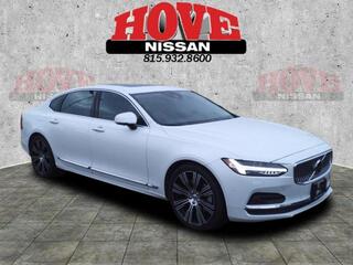 2021 Volvo S90