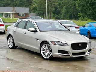 2016 Jaguar Xf