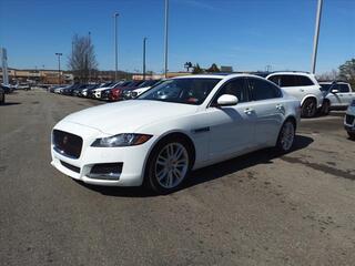 2016 Jaguar Xf