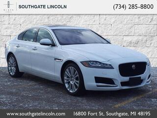 2018 Jaguar Xf