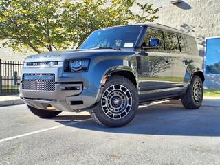 2025 Land Rover Defender