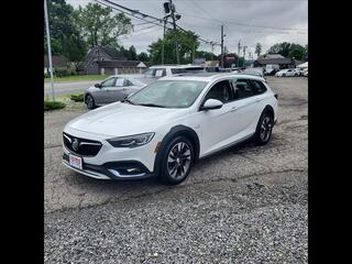 2018 Buick Regal Tourx