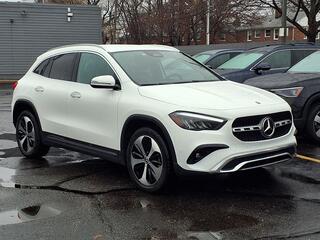 2025 Mercedes-Benz Gla