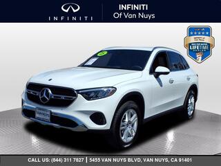 2025 Mercedes-Benz Glc
