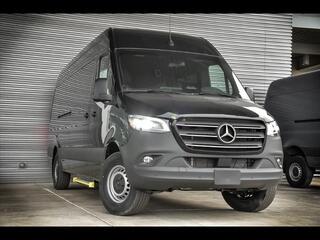 2025 Mercedes-Benz Sprinter