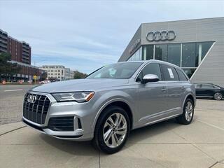 2021 Audi Q7