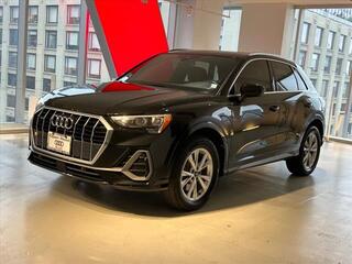 2022 Audi Q3