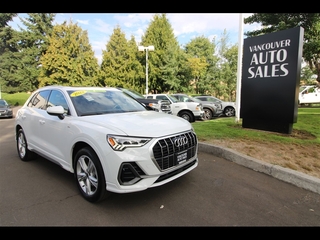 2022 Audi Q3