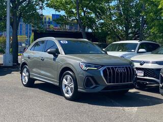 2022 Audi Q3