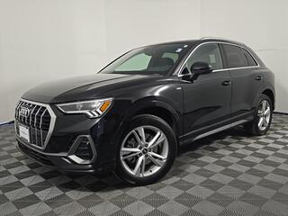 2022 Audi Q3