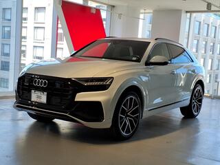 2023 Audi Q8
