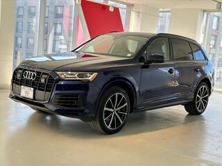2022 Audi Q7