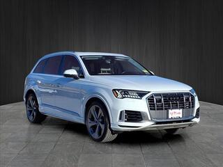 2021 Audi Q7