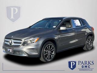 2016 Mercedes-Benz Gla