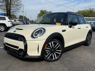 2022 Mini Hardtop 4 Door