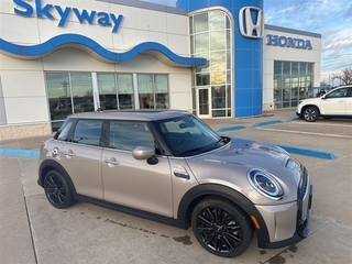 2024 Mini Hardtop 4 Door