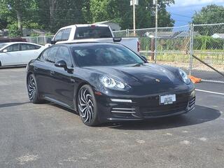 2016 Porsche Panamera