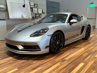 2025 Porsche 718 Cayman