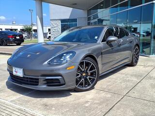 2018 Porsche Panamera