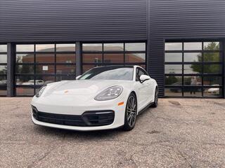 2021 Porsche Panamera