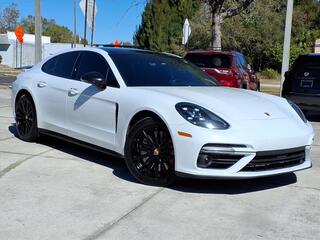 2017 Porsche Panamera