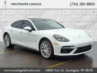 2018 Porsche Panamera
