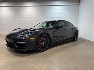 2022 Porsche Panamera